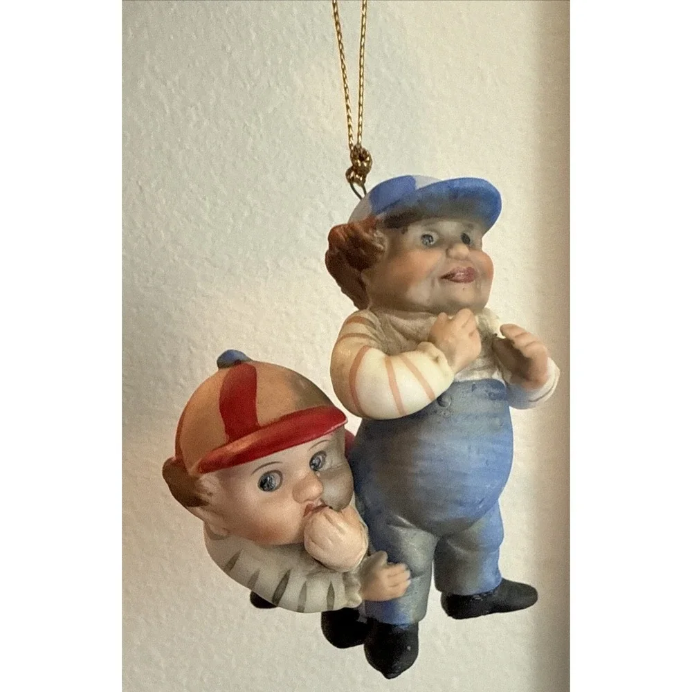1986 Shafford Tempest Co.‎ Mother Goose Tweedledum Tweedledee Porcelain Ornament